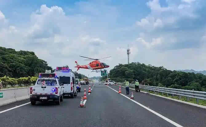 泰兴高速公路汽车救援案例